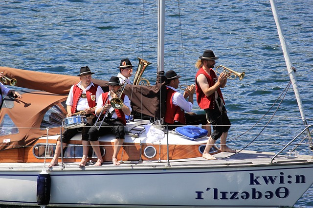 又为何果断 又为何果断